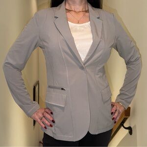 Eddie Bauer Women's Light Gray Travel Blazer